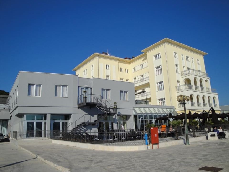 Außenansicht Pool/Terrasse BO Hotel Palazzo