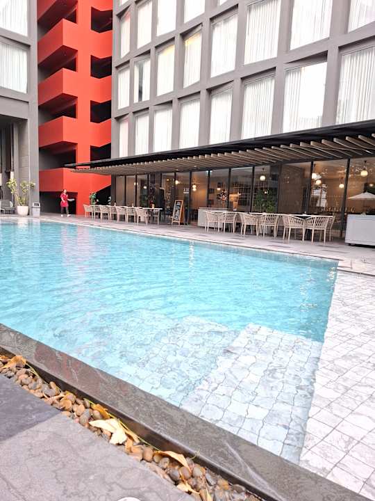 Pool Best Western Plus Nexen Pattaya