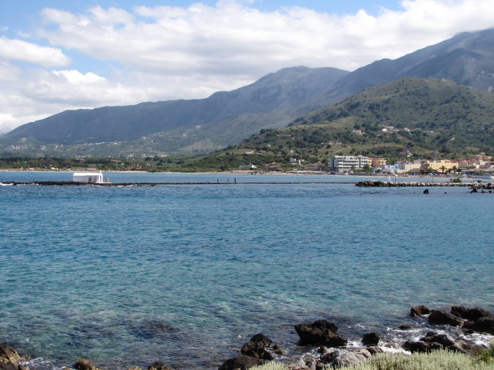 Seitlicher Blick in die Bucht Hotel Corissia Princess