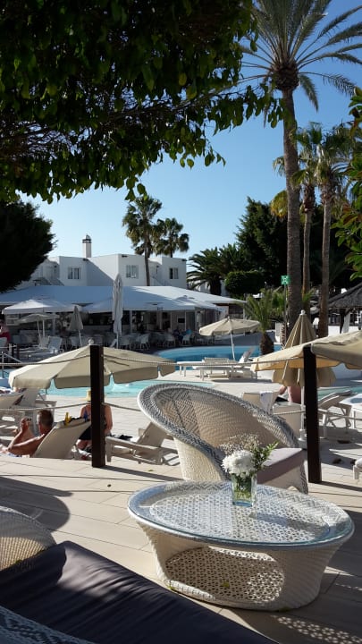 Außenansicht H10 White Suites