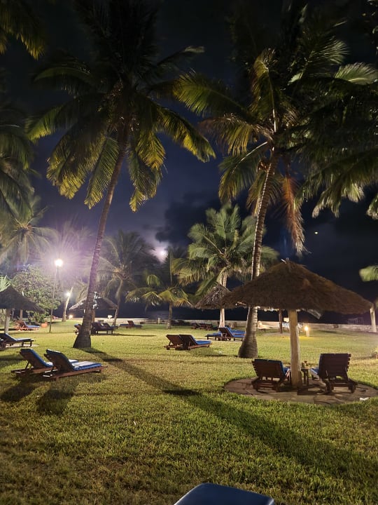 Gartenanlage Neptune Palm Beach Boutique Resort & Spa