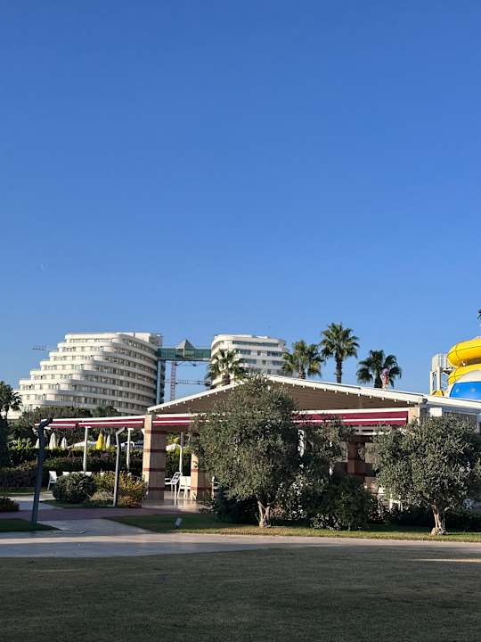 Außenansicht Hotel Miracle Resort