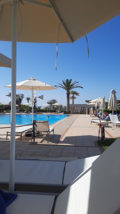 Pool Anissa Beach & Village