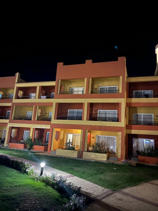 Außenansicht Malikia Resort Abu Dabbab