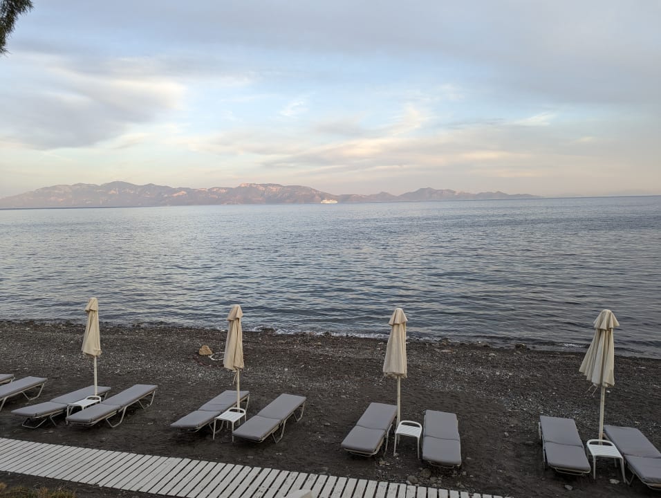 Strand Dimitra Beach Hotel & Suites