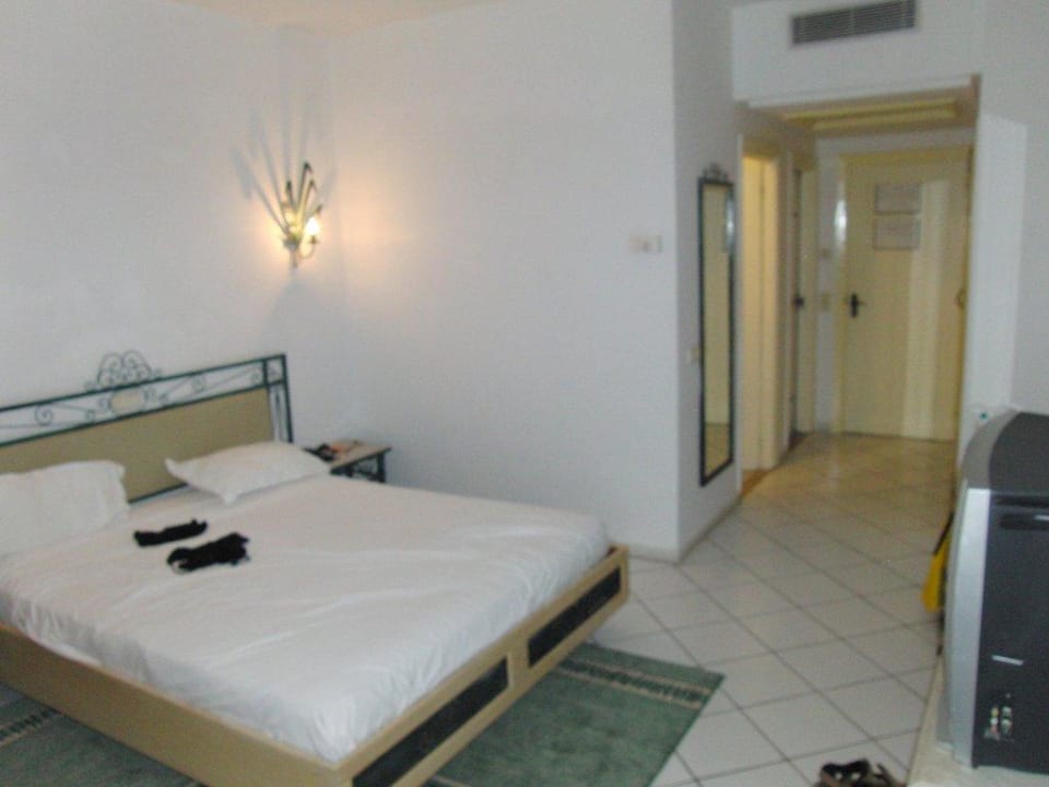 Zimmer waren immer recht sauber Hotel El Mouradi Skanes Beach