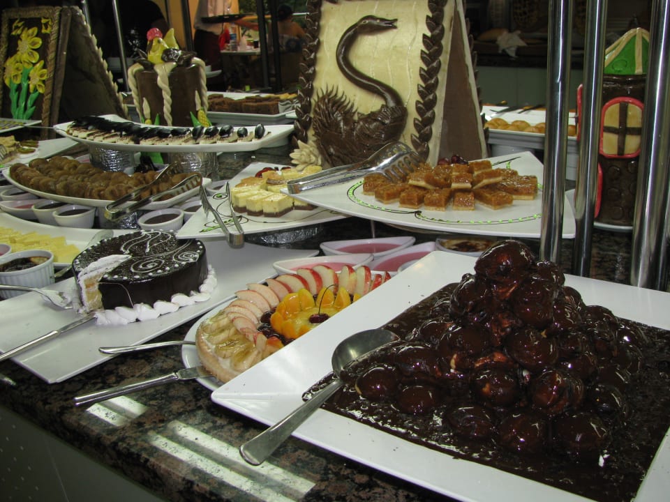 Dessert Buffet Melas Resort Hotel
