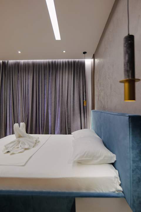 Zimmer Adamas Resort & Hotel