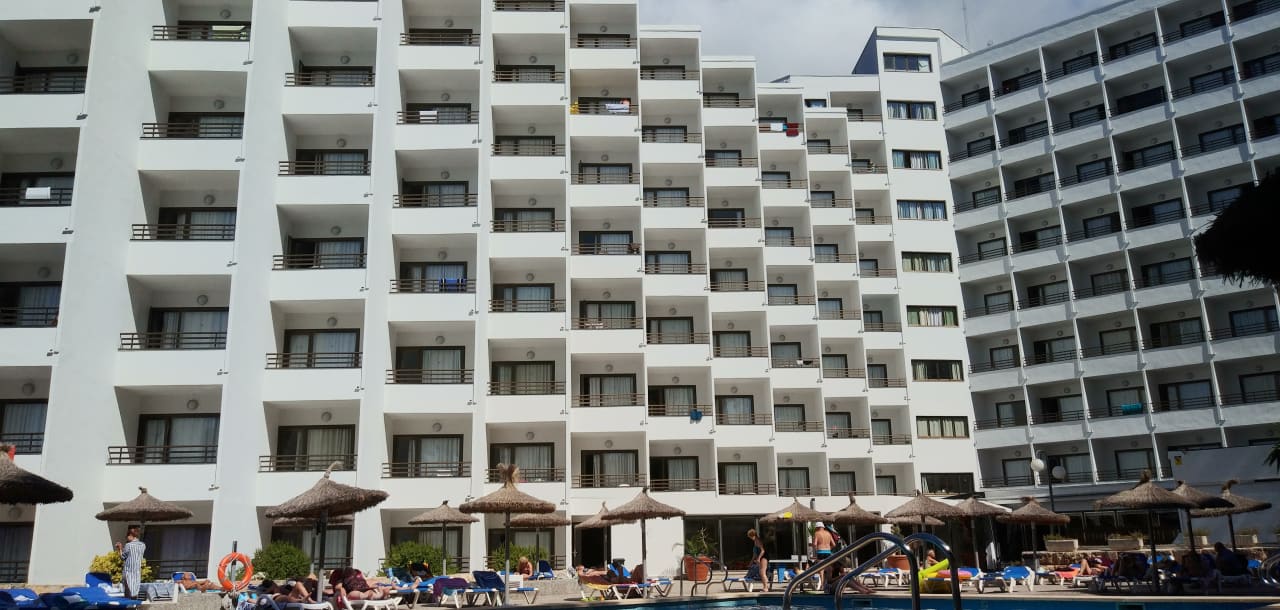 Außenansicht Hotel Vibra Beverly Playa