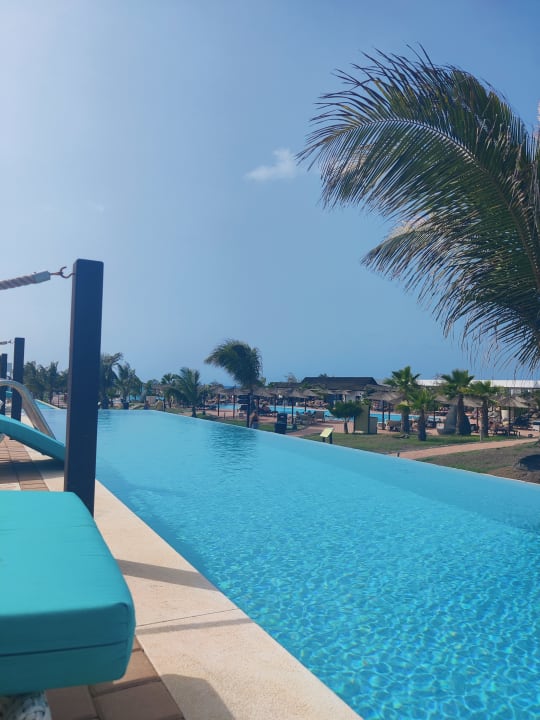 Pool Meliá Laguna Beach