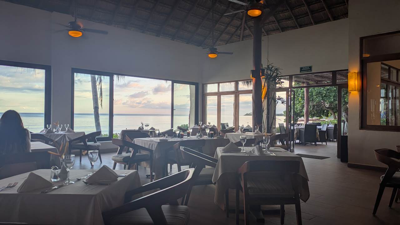 Gastro Akumal Bay Beach & Wellness Resort