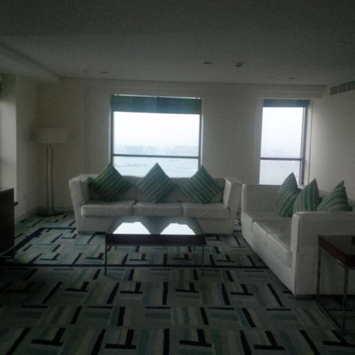 Wohnzimmer Hilton Dubai The Walk