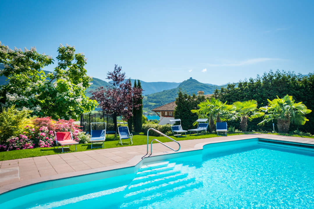 Pool Gasthof Kalterer See Hof