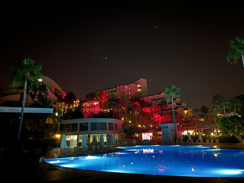 Außenansicht Iz Flower Side Beach Hotel