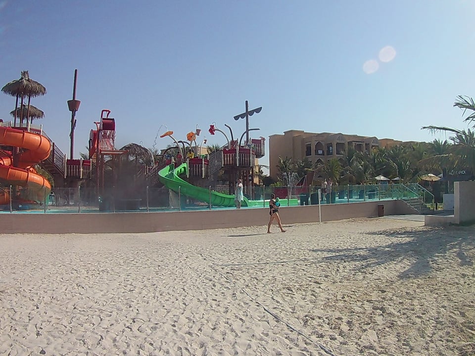 Strand DoubleTree by Hilton Resort & Spa Marjan Island