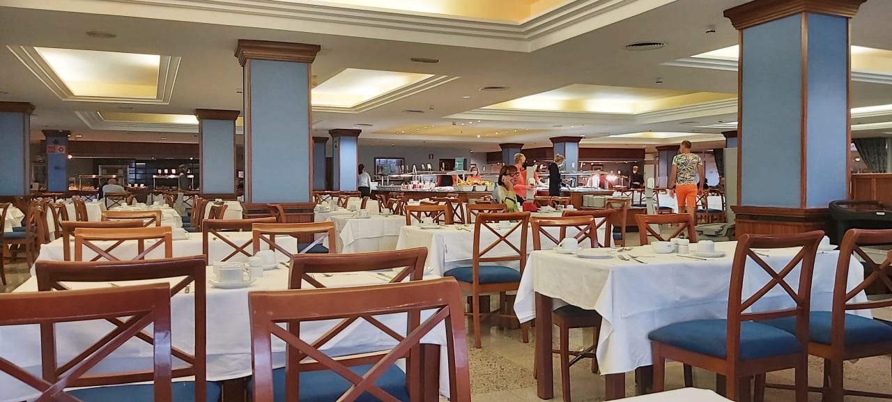 Gastro Hotel Riu Oliva Beach - Hotel