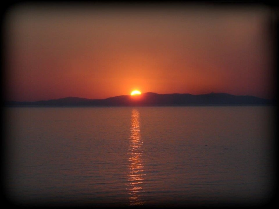 Jeden Abend Sunset pur vom Balkon von Studio Nr.13 Apartments Avra