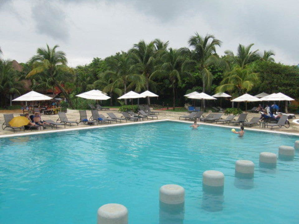 Basen Catalonia Playa Maroma