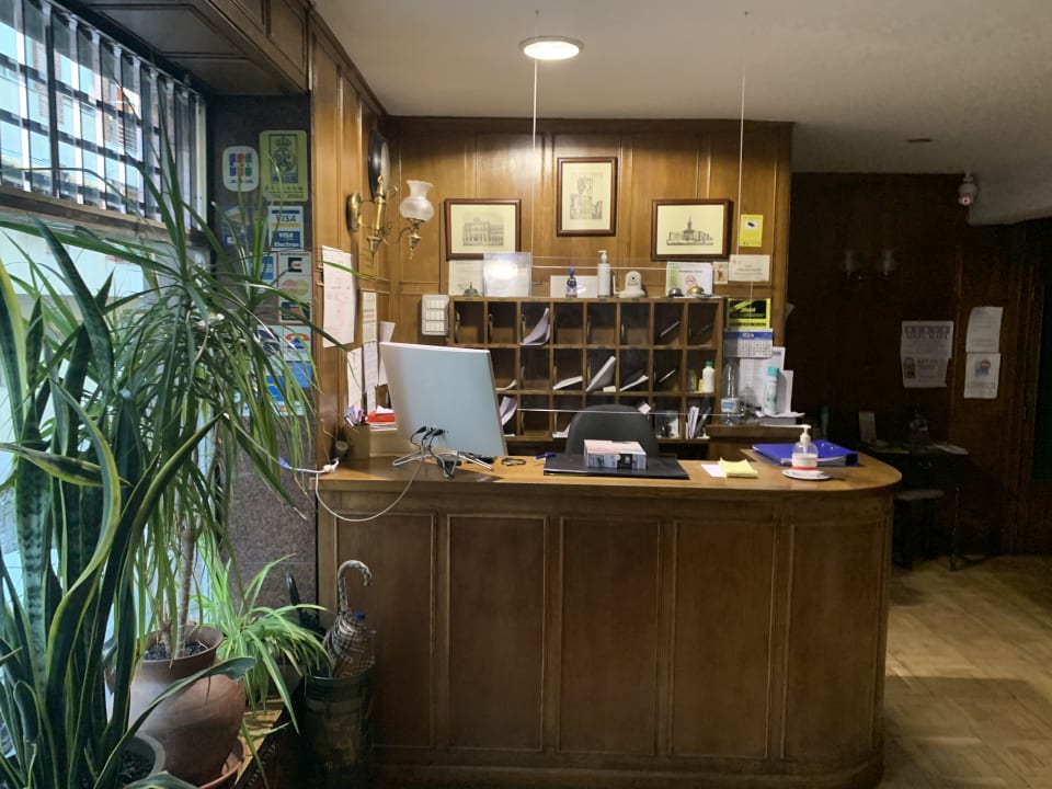 Lobby Hotel Castellano I