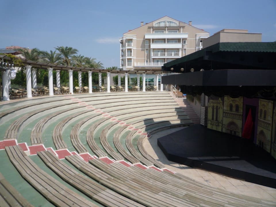 Die Abendbühne Trendy Aspendos Beach Hotel