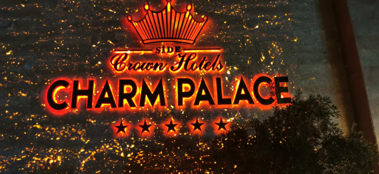 Sonstiges Well Palace Side