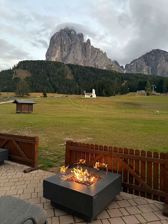 Gartenanlage Monte Pana Dolomites Hotel