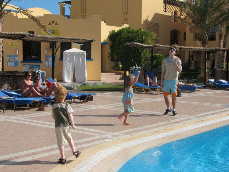Tanz am Pool TUI BLUE Samaya