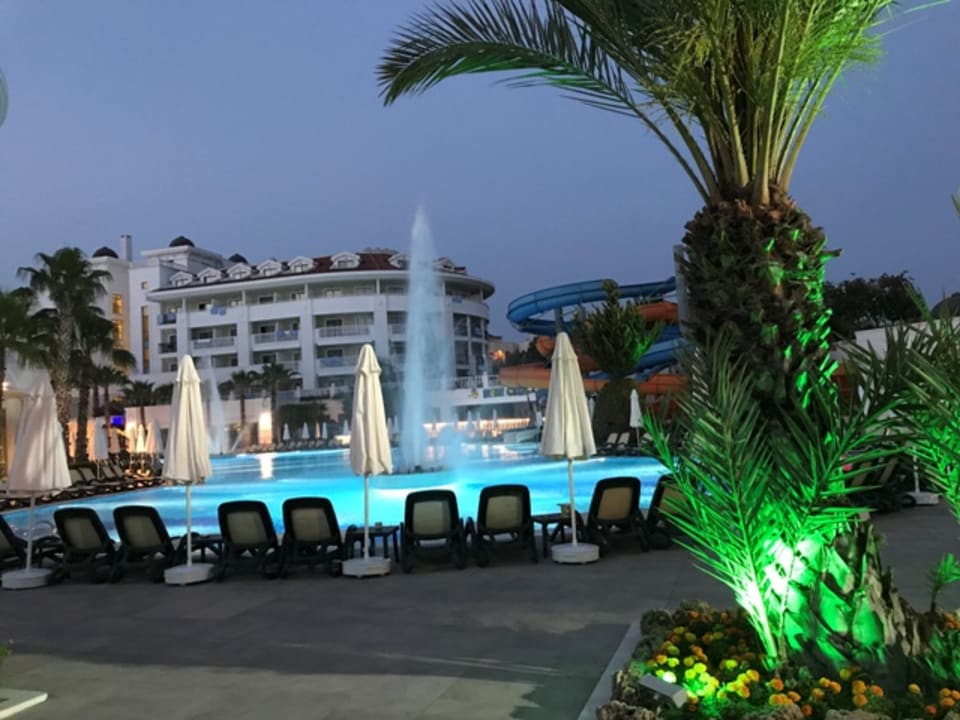 Pool Alba Queen Hotel