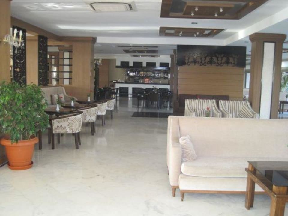 Lobby Seaden Corolla Hotel