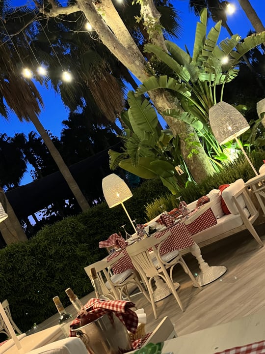 Gastro Hotel Miramare Beach