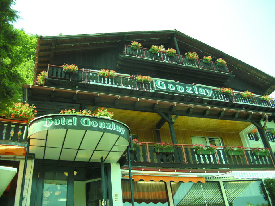 Eingangsbereich Hotel Gonzlay