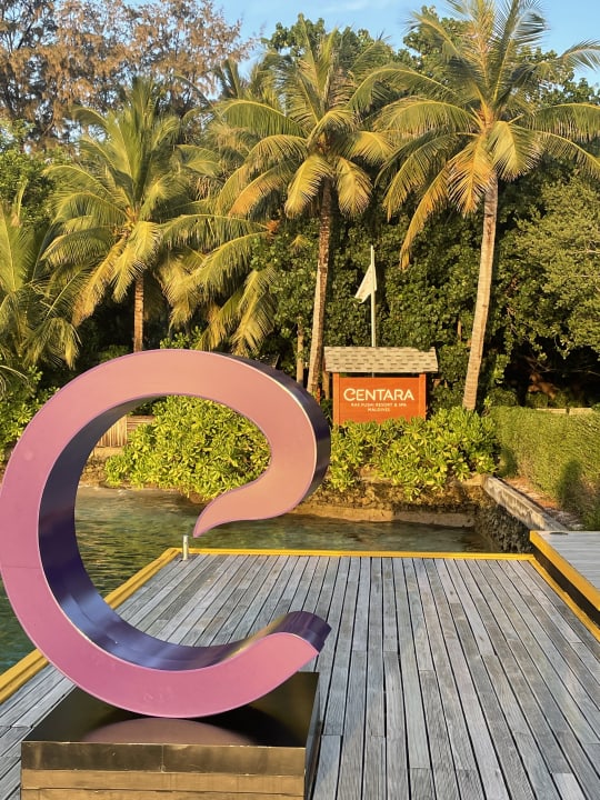 Außenansicht Centara Ras Fushi Resort & Spa Maldives