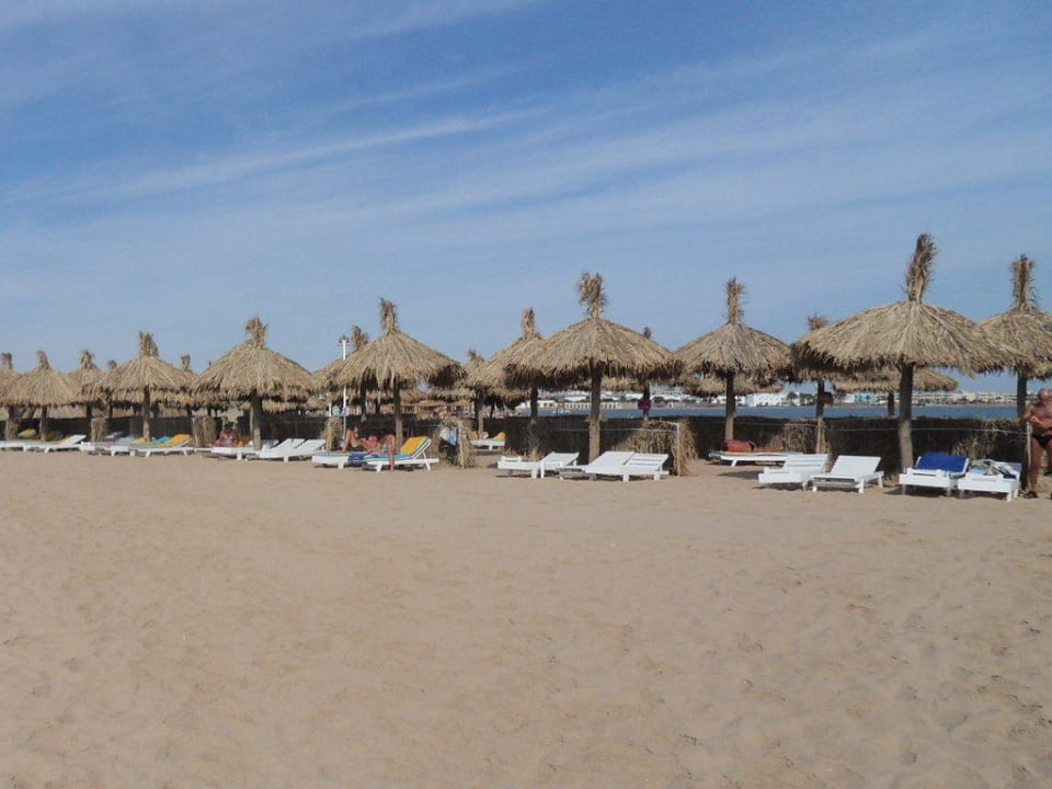 Aladdin Beach Resort: Strandleben Aladdin Beach Resort