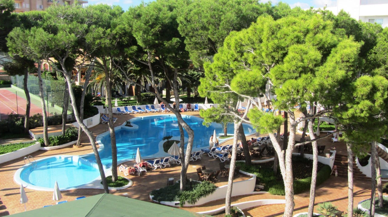 Blick vom Zimmer (3. Etage) Hotel & Spa S'Entrador Playa