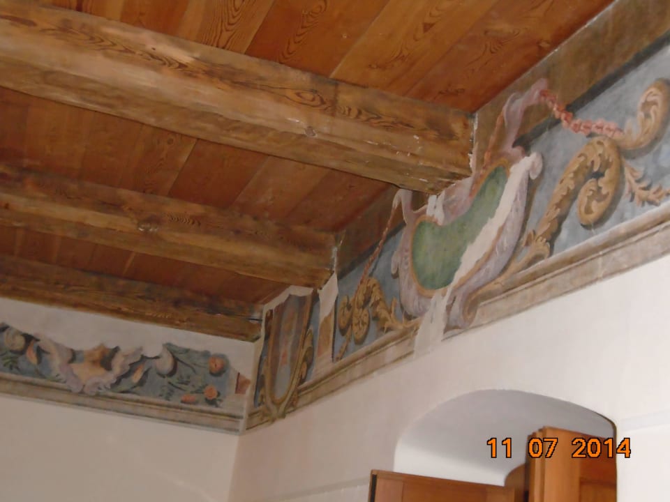 Soffitto di una sala al primo piano Dazio Grande B&B
