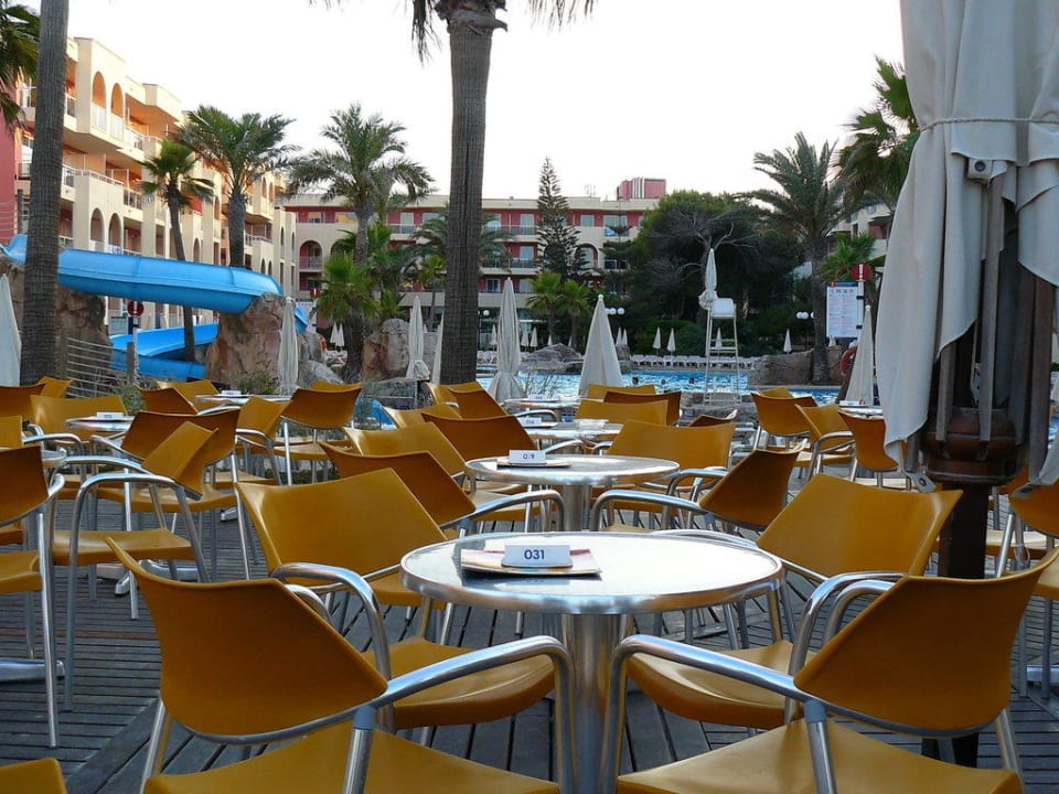 Bar zwischen Pool und Strand Grupotel Alcudia Pins