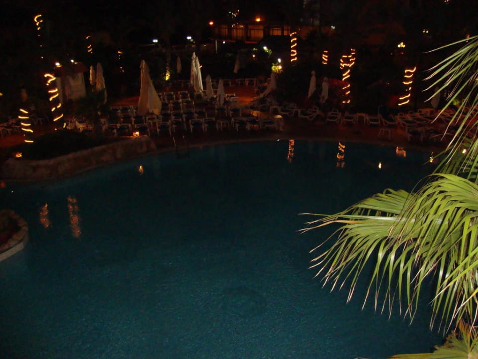 Abendansicht db San Antonio Hotel + Spa