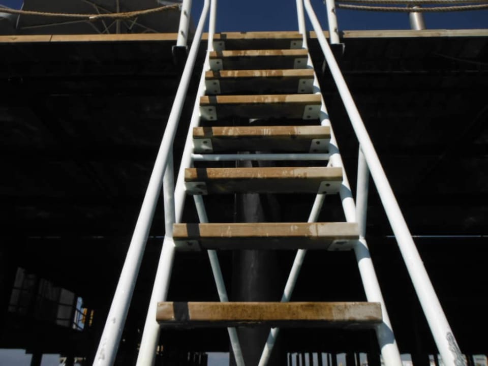 Plaża pomost molo Royal Seginus