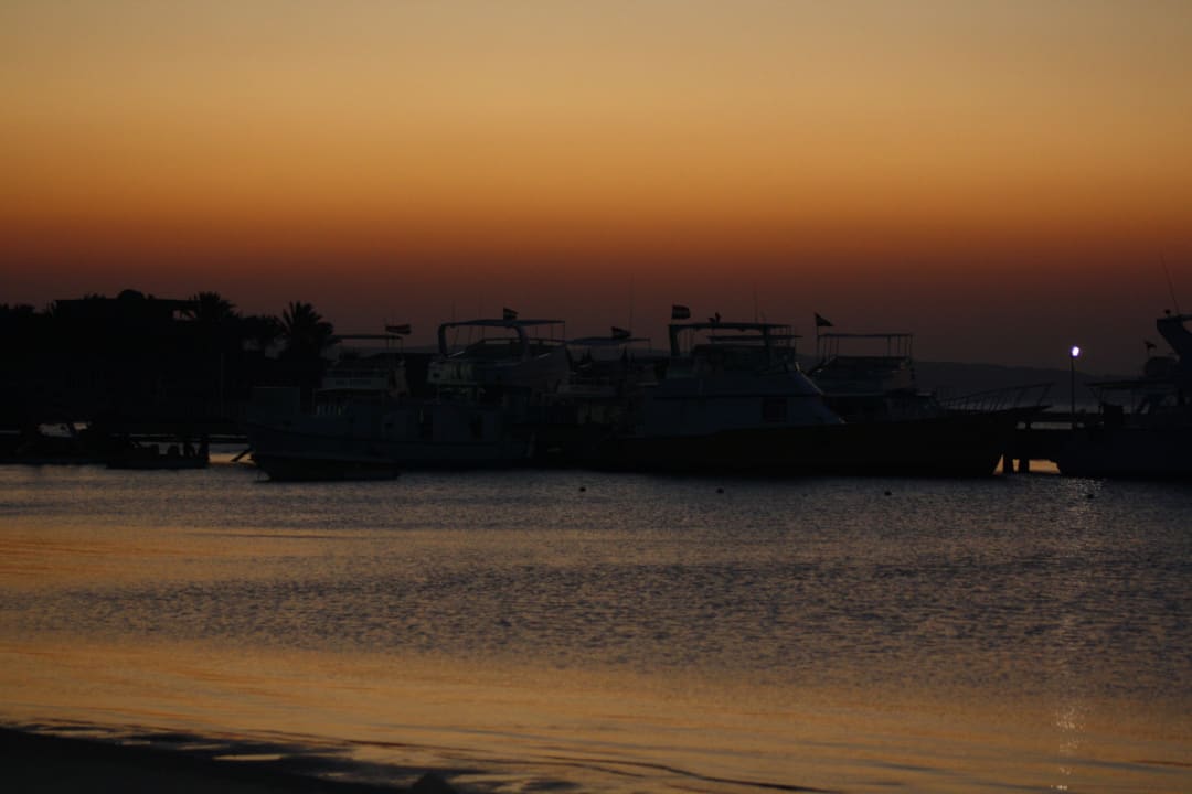 Sonnenaufgang am Strand Giftun Azur Resort