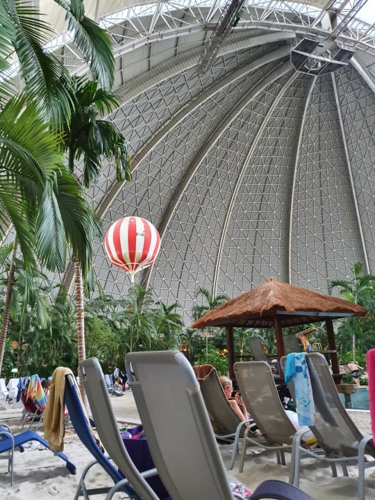 Pool Tropical Islands Resort