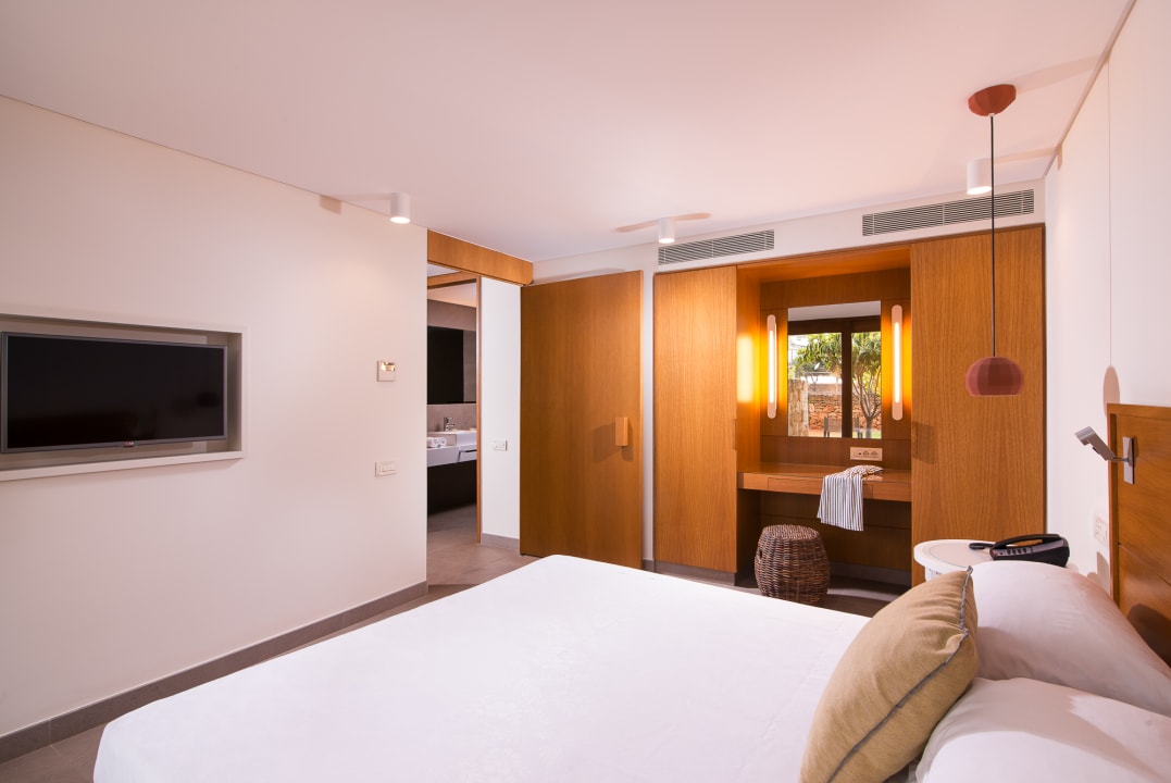Zimmer Kernos Beach Hotel & Bungalows