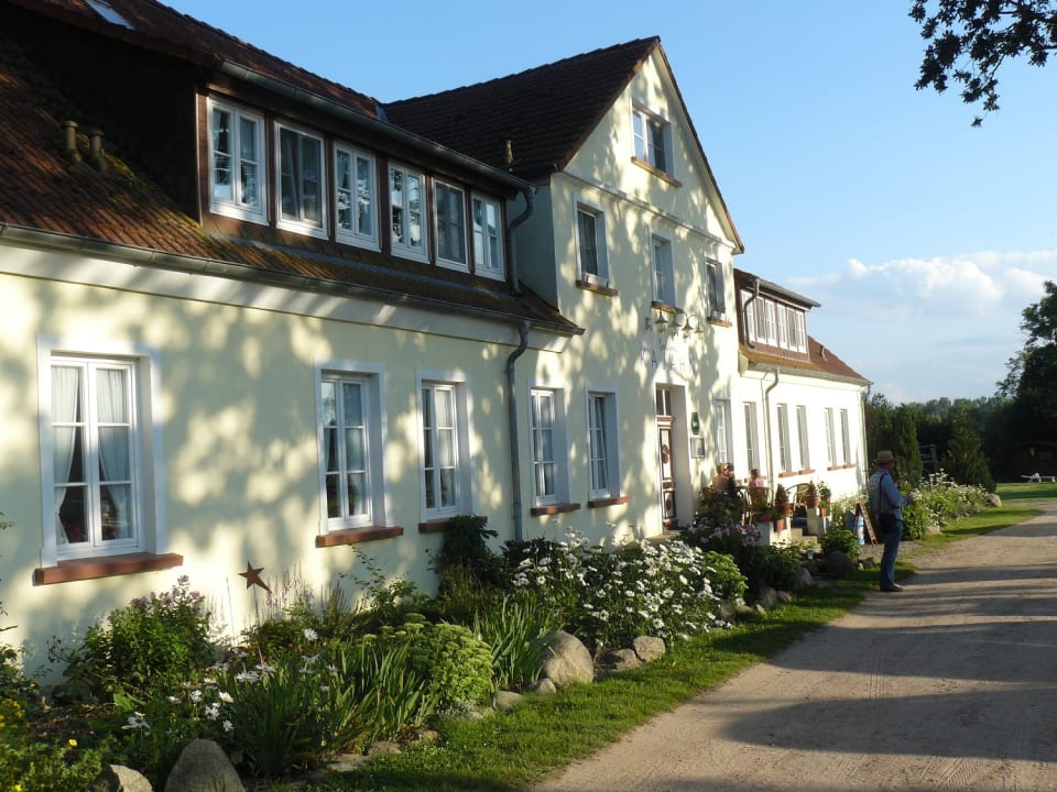 Außenansicht Hotel Gutshaus-Kajahn