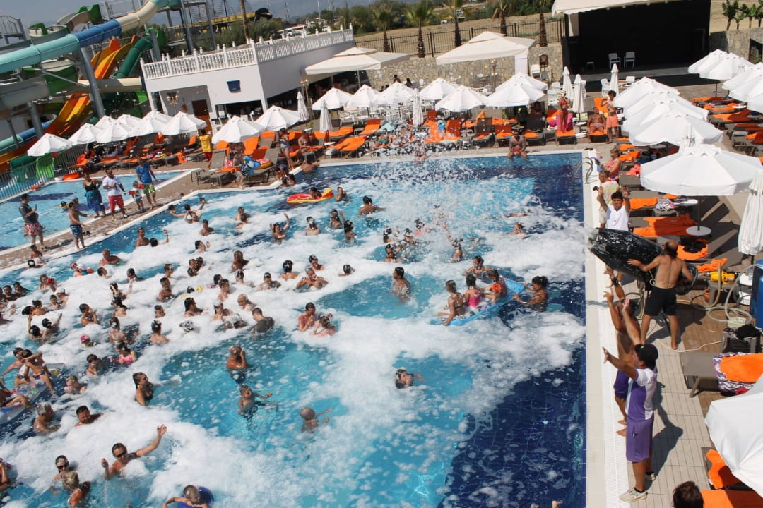 Poolparty 02.07. J'adore Deluxe Hotel & Spa