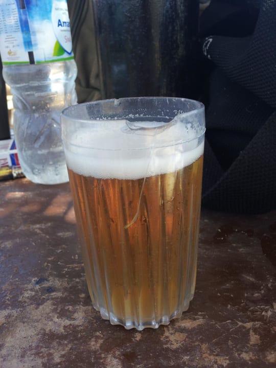 Dreckige und gesplitterte Gläser Riviera Aqua Park Resort