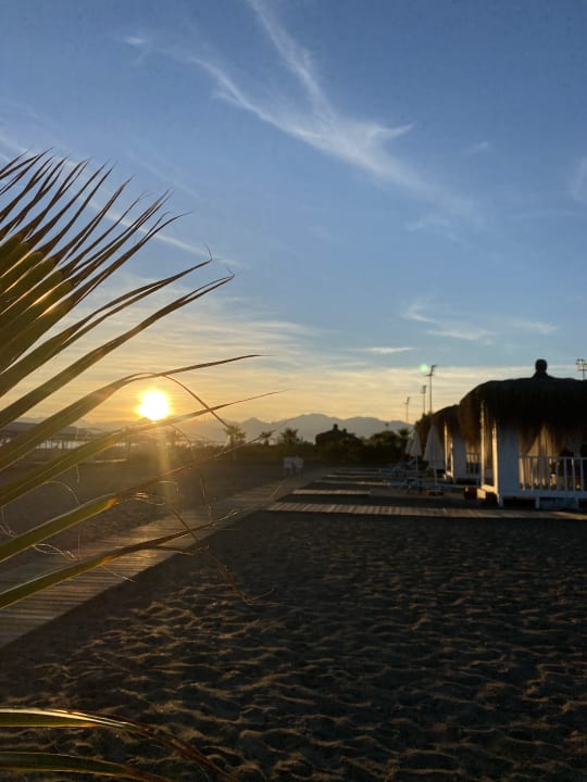 Strand Ramada Resort Lara