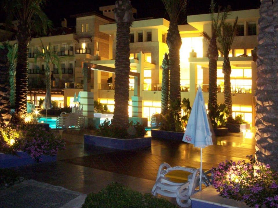 Xanthe at night 1 TUI BLUE Xanthe