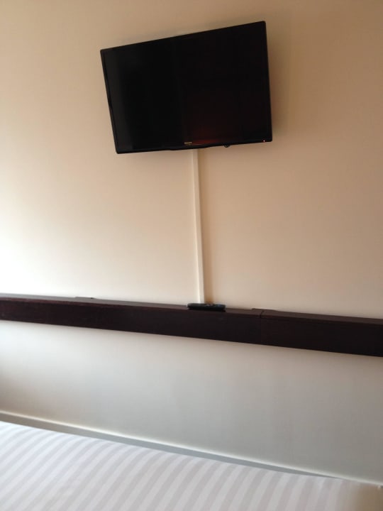 TV Hotel ibis Styles Southwark Rose