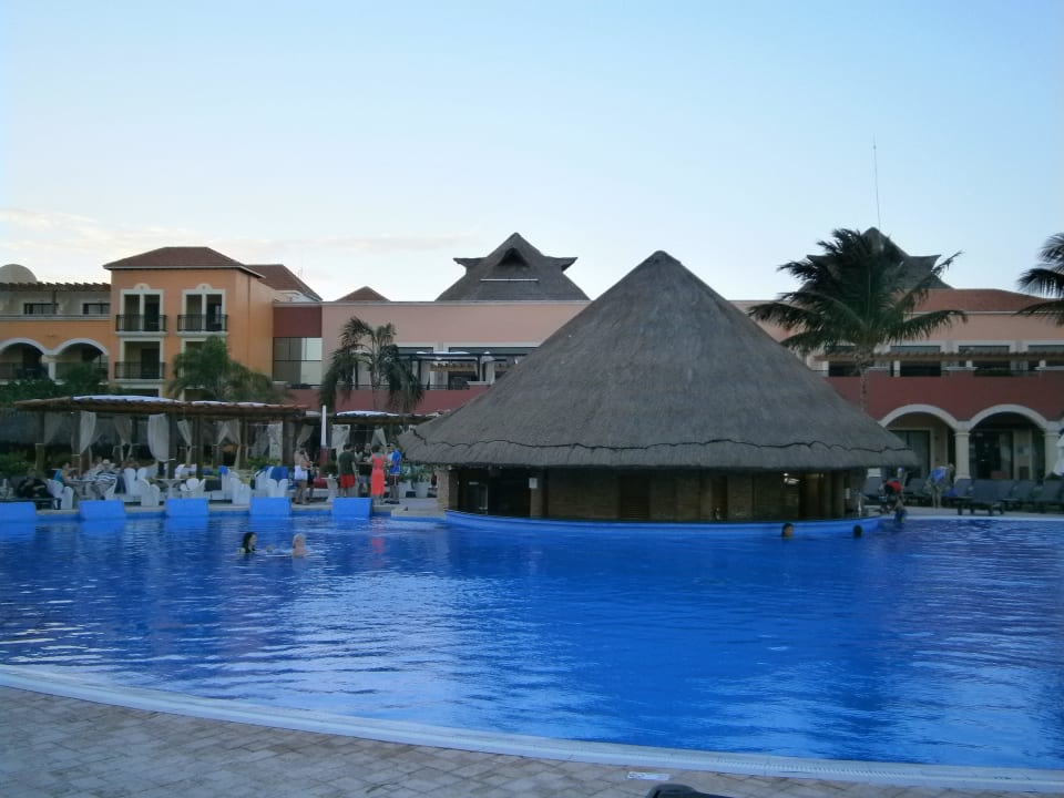 Pool mit Animation und SwimUp-Bar Ocean Coral & Turquesa by H10