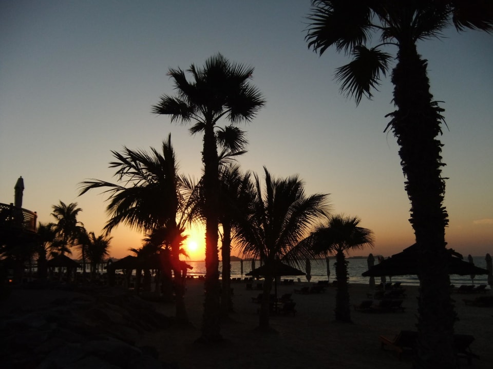 Sonnenuntergang am Strand Jumeirah Mina Al Salam