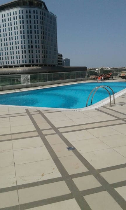 Swimmingpool Capital Centre Arjaan by Rotana